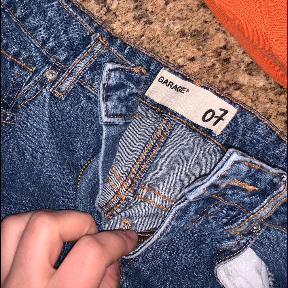 Garage Mom jeans size 7